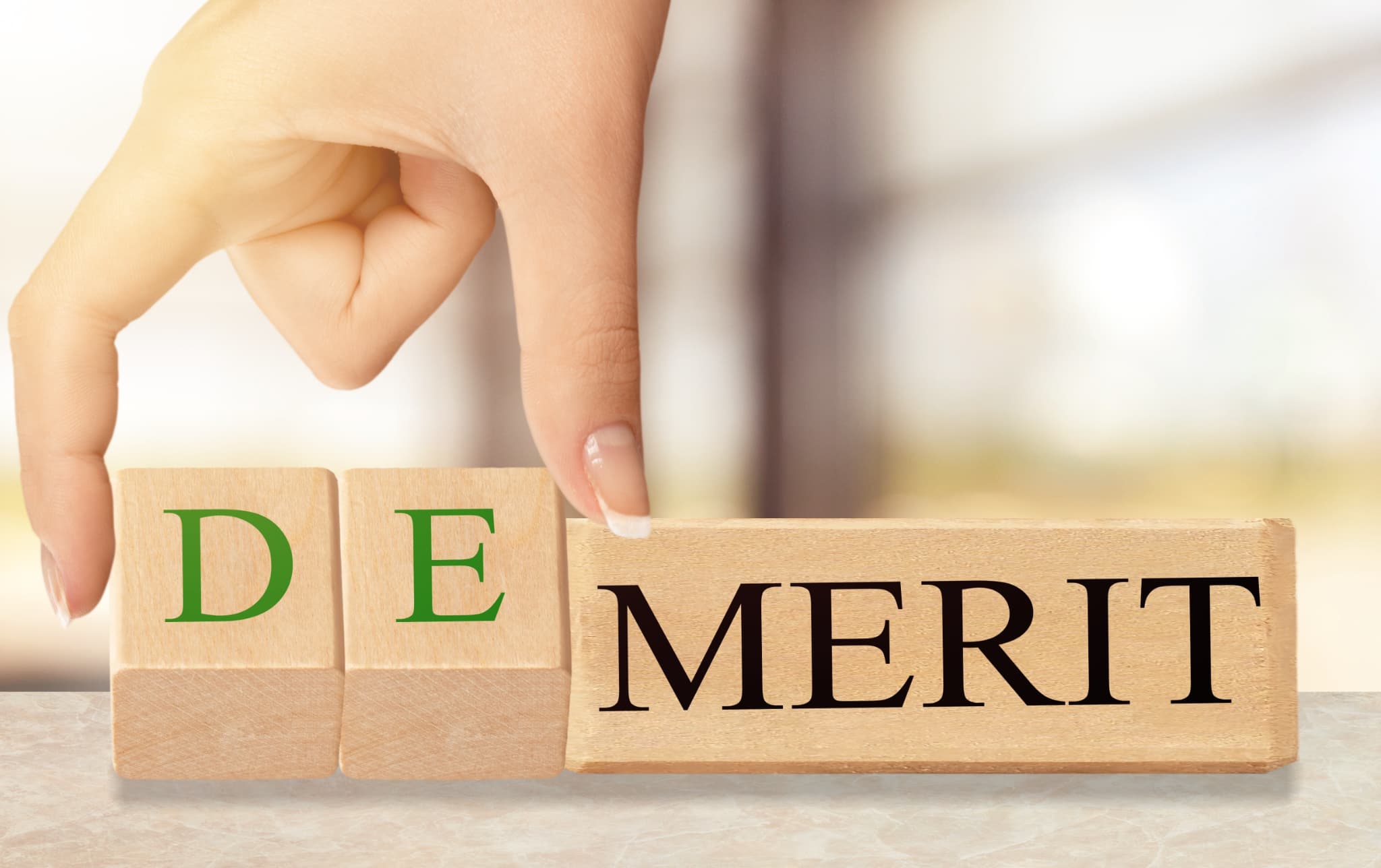 審美歯科のデメリットのイメージ